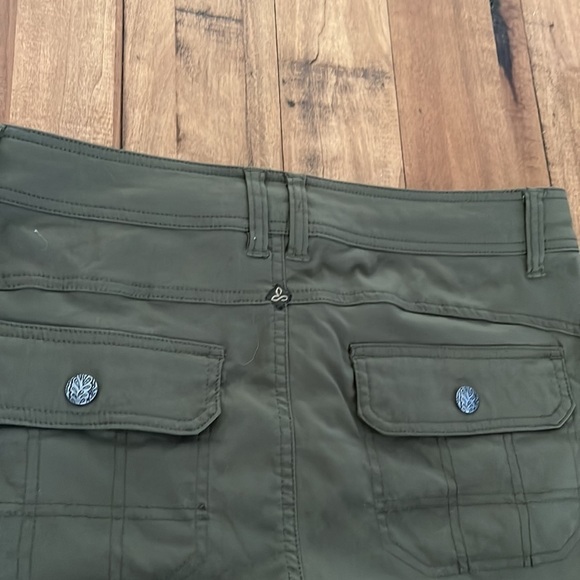 prana shorts, size 8 - Picture 7 of 7